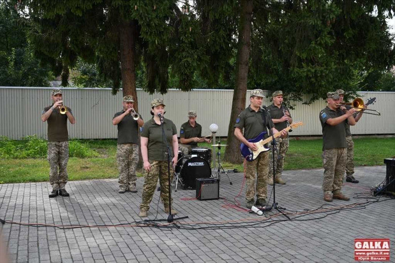 Як у музеї 10-ї бригади “Едельвейс” бережуть памʼять про бойові подвиги своїх побратимів (ФОТОРЕПОРТАЖ)