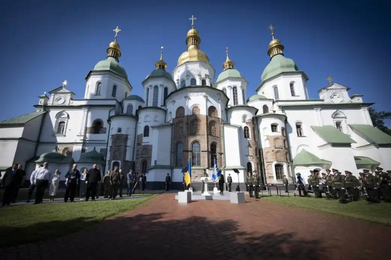 Президент України нагородив військового з Полтавщини орденом “Золота зірка”