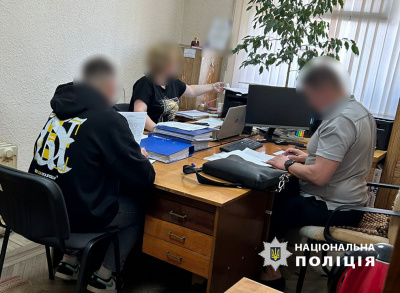 Придбали спецавтомобіль втричі дорожче: на Буковині судитимуть двох посадовців міської ради