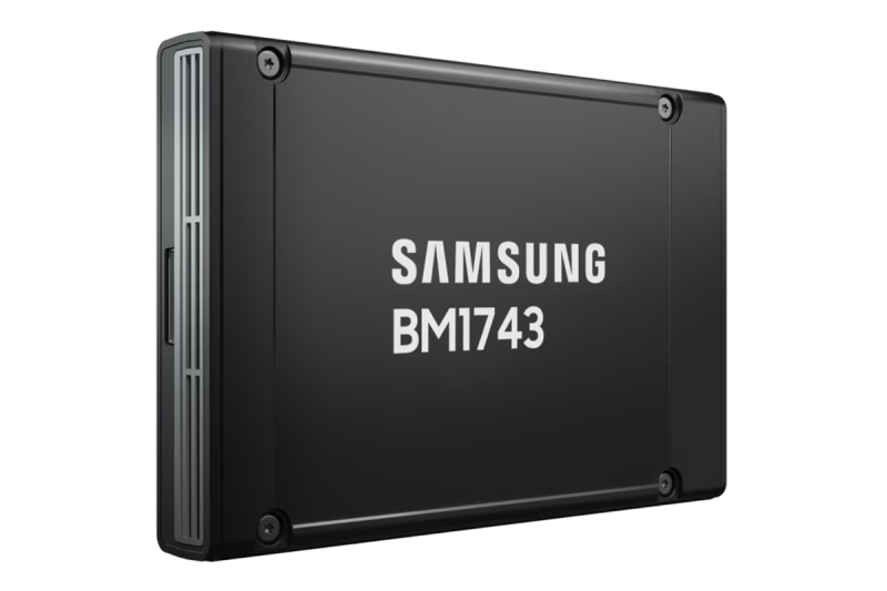 
Samsung представила свій перший SSD на 61,44 ТБ — серверний накопичувач на PCIe 5.0 