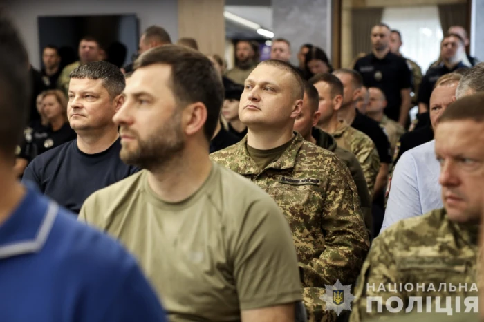 У Луцьку подяками та цінними подарунками відзначили волинських поліцейських