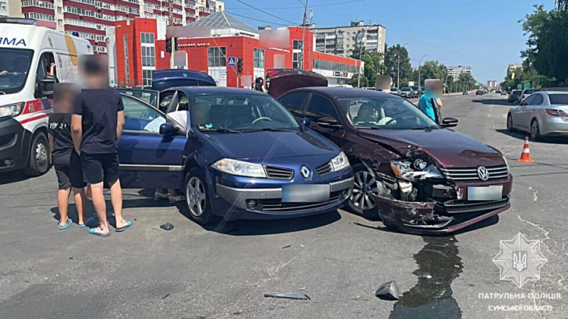 У Сумах у ДТП постраждали жінка з дитиною