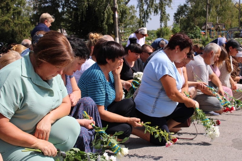 На Семенівщині попрощалися із загиблим на війні військовим