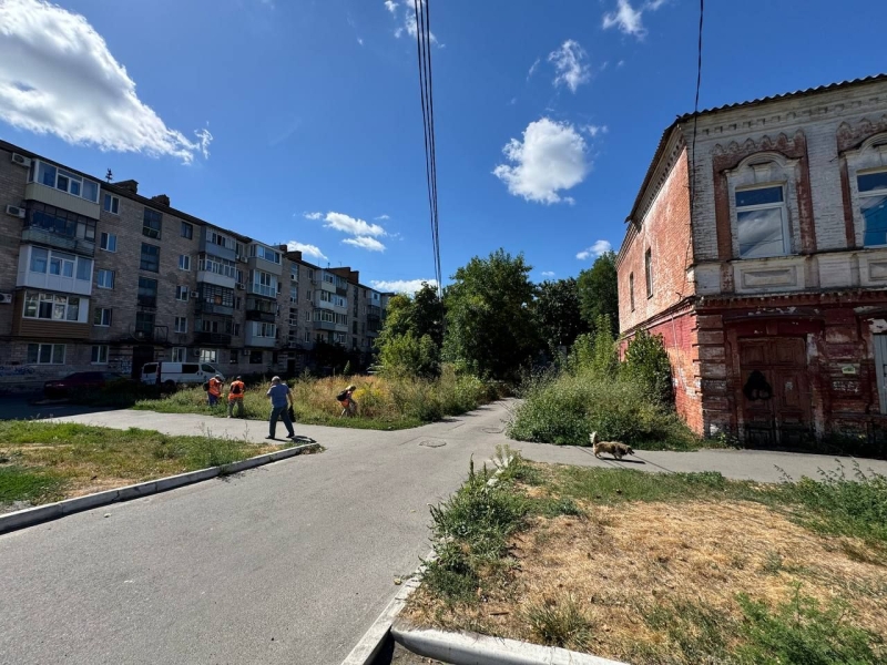 30 вересня у Полтаві мають завершити сезон покосу трави: приватники опрацьовують останні ділянки