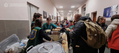 Діти, люди старшого віку та з інвалідністю. На Буковину евакуювали 55 людей з Донеччини