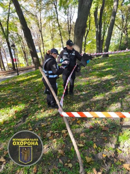 Киянин виявив у центрі столиці уламки ворожого дрона (фото)