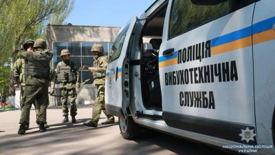 У Чернівцях "замінували" три торгових центри